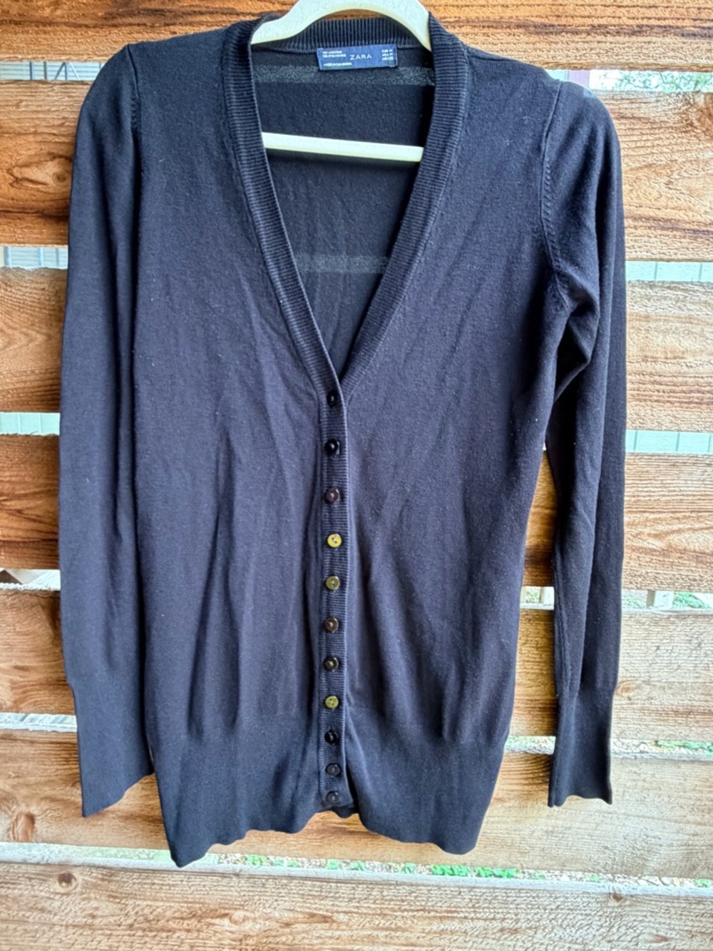 Zara Black Long-Sleeve V-Neck‎ Button Cardigan